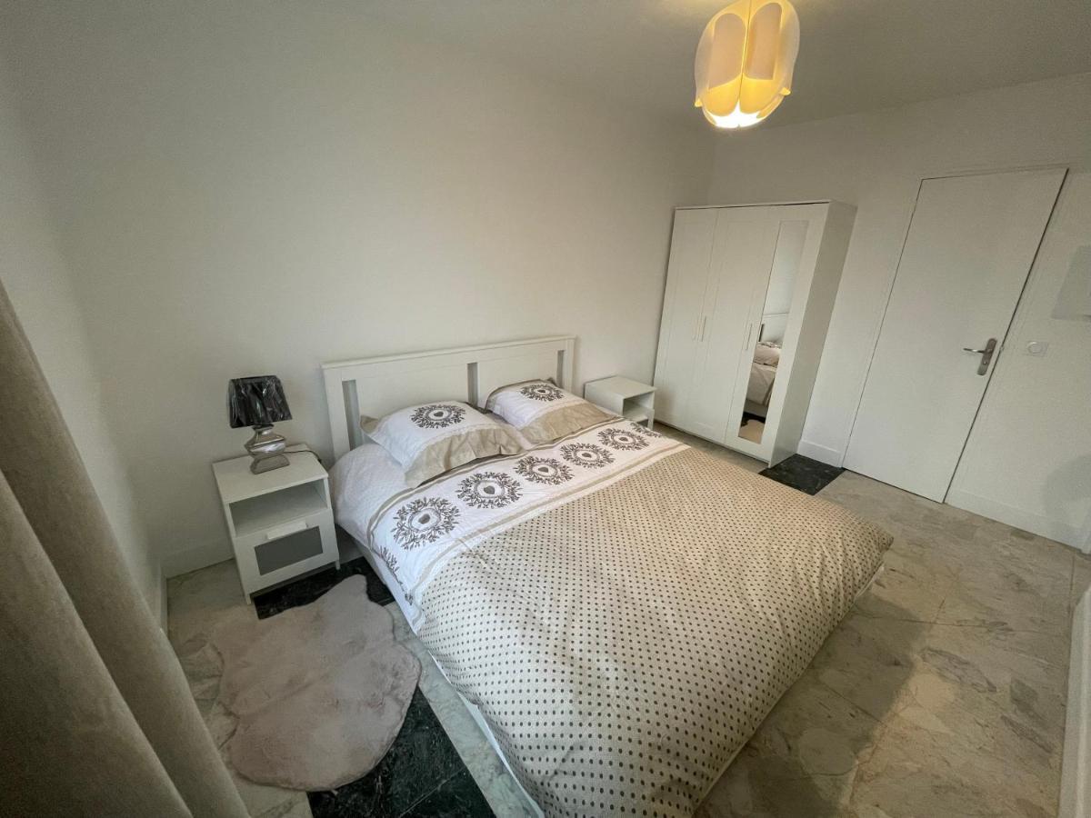 Joli T2, Terrasse Et Jardin, Ideal Pour Familles, A 15 Min De L'Aeroport Roissy Cdg Tremblay-en-France Buitenkant foto