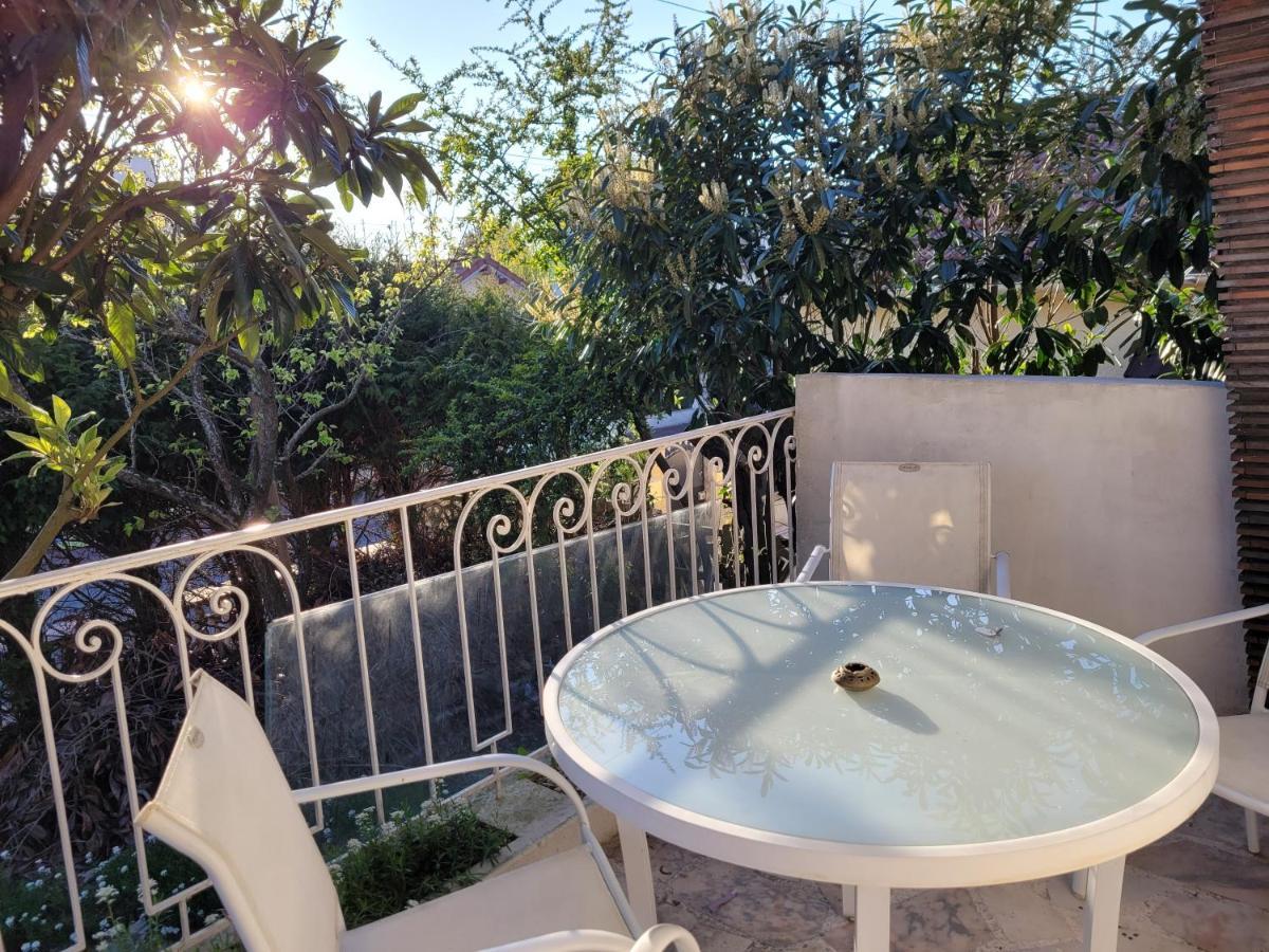 Joli T2, Terrasse Et Jardin, Ideal Pour Familles, A 15 Min De L'Aeroport Roissy Cdg Tremblay-en-France Buitenkant foto
